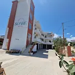 Soare ホテル クサミル